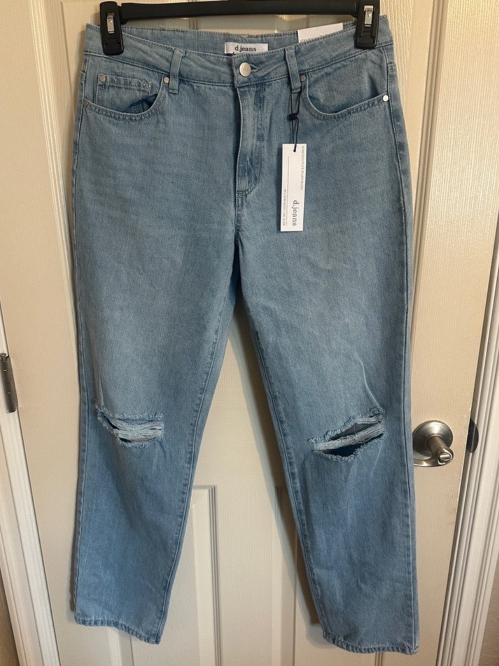NWT D. Jeans Stretch Flex Waist Distressed Knee Skinny Jeans, Light Jill Blue, 6